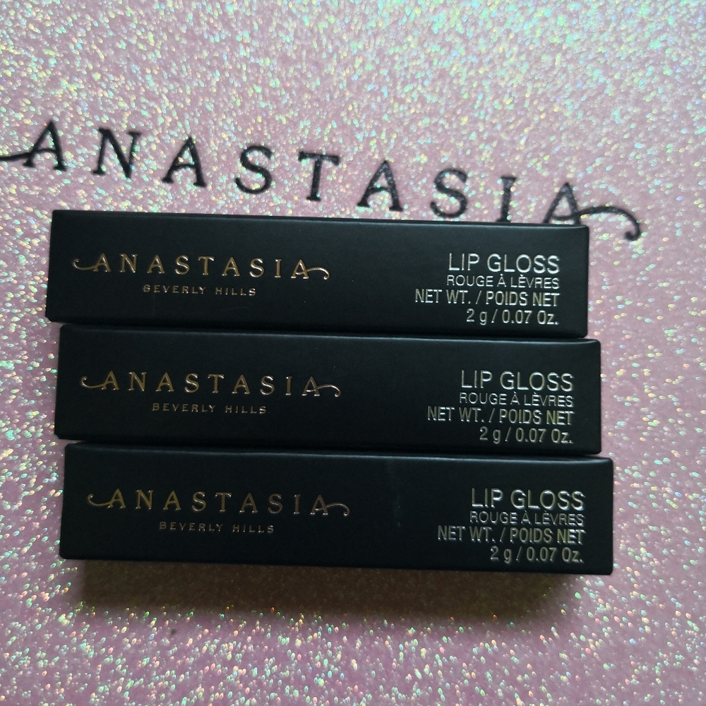 3 Anastasia Beverly hills lip gloss st. Tropez